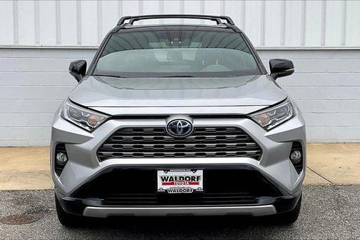 2020 Toyota RAV4 Hybrid SE