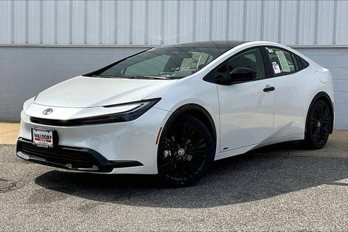 2025 Toyota Prius L