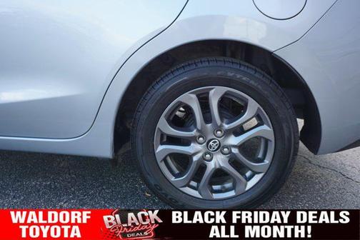 2019 Toyota Yaris Sedan LE