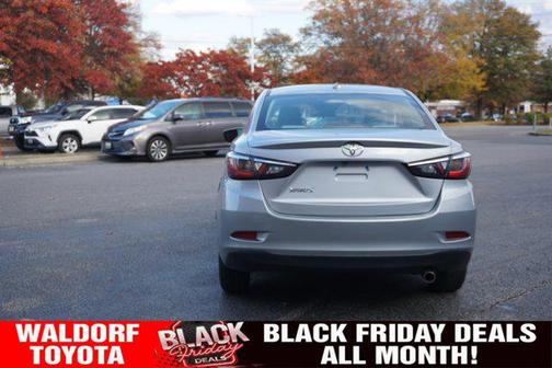 2019 Toyota Yaris Sedan LE