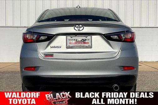 2019 Toyota Yaris Sedan LE