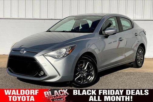 2019 Toyota Yaris Sedan LE