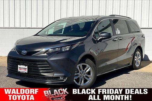 2025 Toyota Sienna XLE