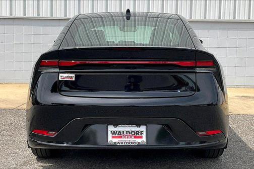 2025 Toyota Prius L