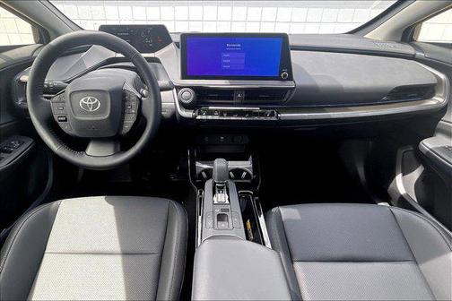 2025 Toyota Prius L