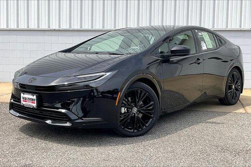 2025 Toyota Prius L