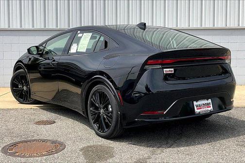 2025 Toyota Prius L