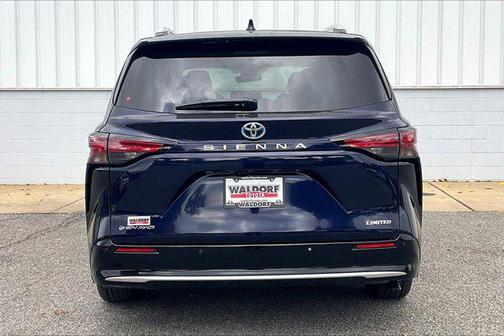 2025 Toyota Sienna Limited