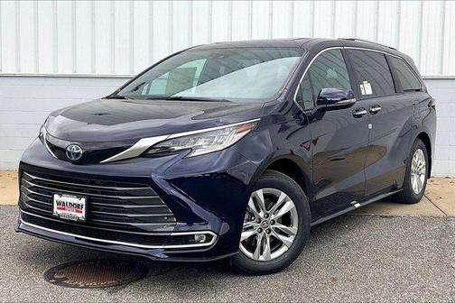 2025 Toyota Sienna Limited