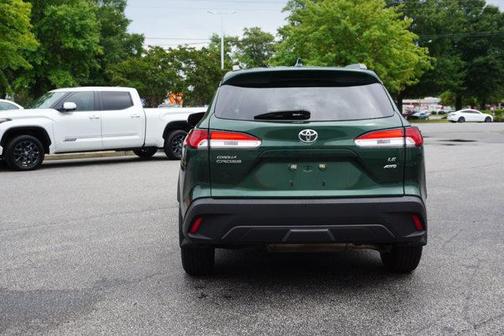 2024 Toyota Corolla Cross LE