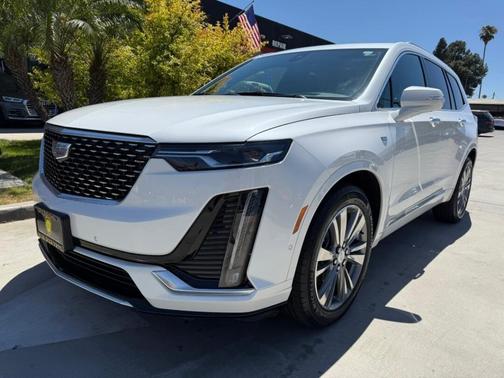 2022 Cadillac XT6 Premium Luxury FWD