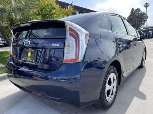 2014 Toyota Prius Two