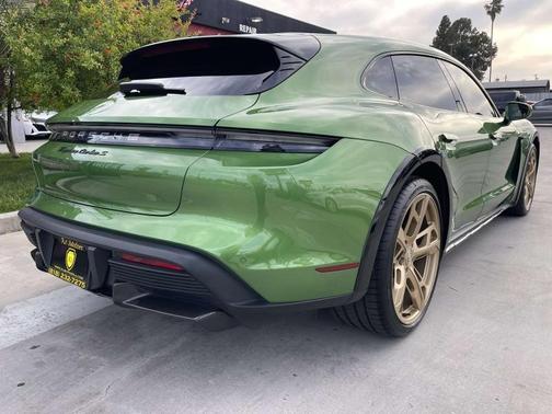 2021 Porsche Taycan Cross Turismo Turbo S