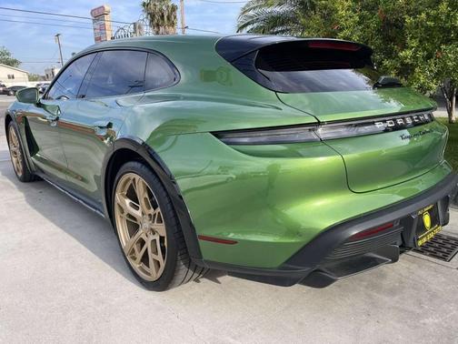 2021 Porsche Taycan Cross Turismo Turbo S