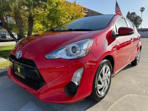 2015 Toyota Prius c Three