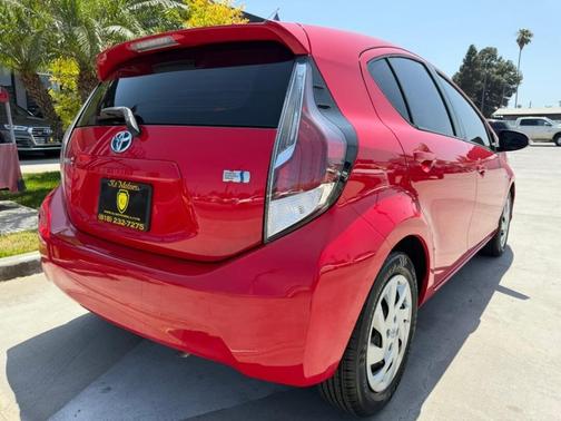 2015 Toyota Prius c Three