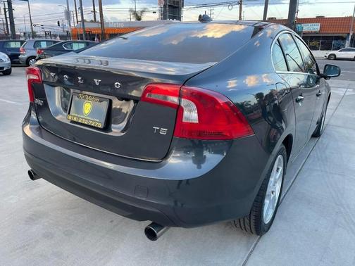 2012 Volvo S60 T5 Premier