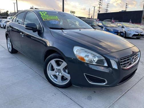 2012 Volvo S60 T5 Premier