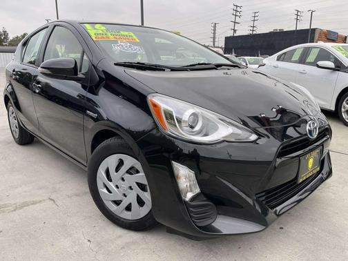 2016 Toyota Prius c Two