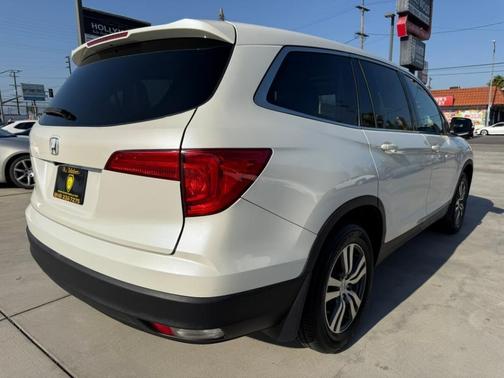White Diamond Pearl 2017 Honda Pilot EX-L