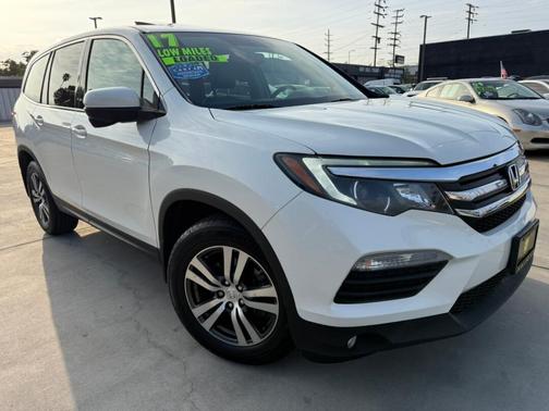 White Diamond Pearl 2017 Honda Pilot EX-L
