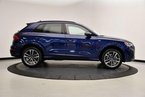 2025 Audi Q3 45 S line Premium