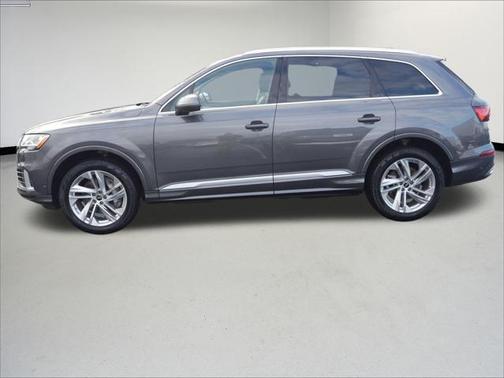 2023 Audi Q7 Premium 45 TFSI quattro Tiptronic