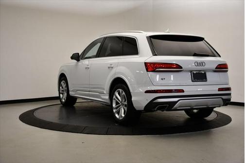2025 Audi Q7 Premium 45 TFSI quattro Tiptronic