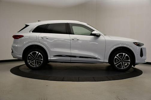 2025 Audi Q5 2.0T quattro Premium