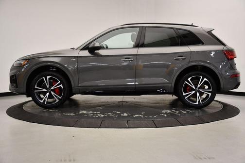 2025 Audi Q5 45 S line quattro Premium
