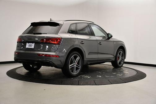 2025 Audi Q5 55 S line quattro Premium