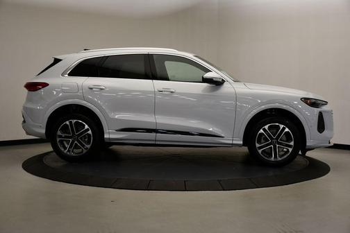 2025 Audi Q5 2.0T quattro Premium