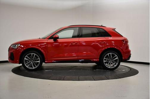 2022 Audi Q3 Premium Plus 45 TFSI S line quattro Tiptronic