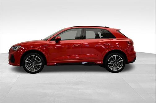 2022 Audi Q3 Premium Plus 45 TFSI S line quattro Tiptronic