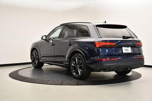 2025 Audi Q7 55 Premium