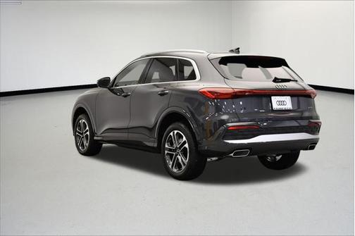 2025 Audi Q5 Premium TFSI quattro S tronic