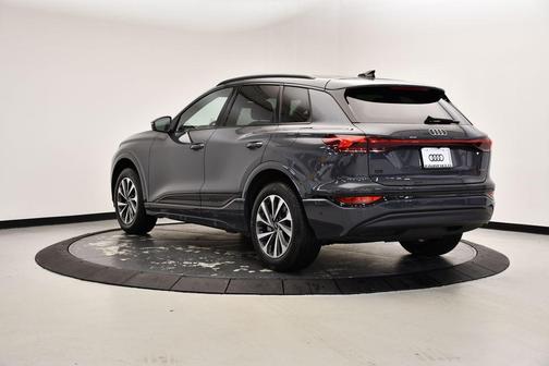 2025 Audi Q6 e-tron Premium