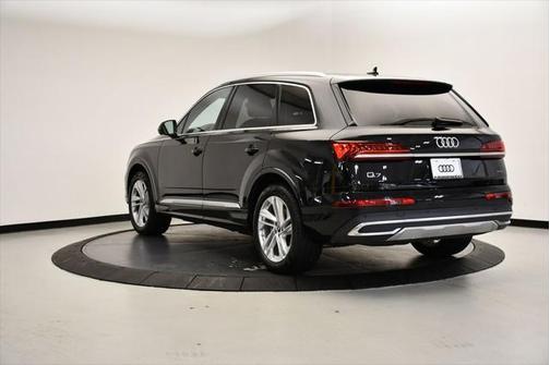 2022 Audi Q7 Premium Plus 55 TFSI quattro Tiptronic