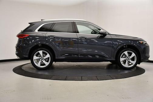 2025 Audi Q5 2.0T quattro Premium