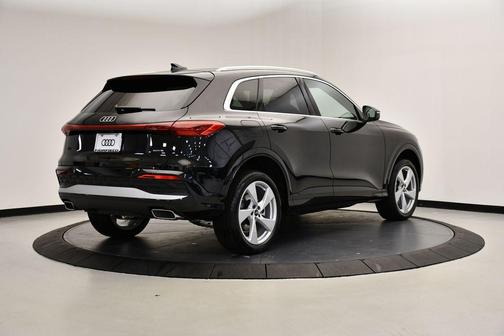 2025 Audi Q5 2.0T quattro Premium