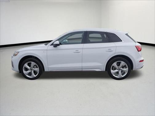 2022 Audi Q5 Premium Plus 45 TFSI S line quattro S tronic