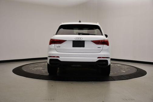 2022 Audi Q3 45 S line Premium