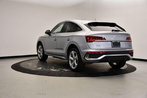 2025 Audi Q5 45 S line quattro Premium