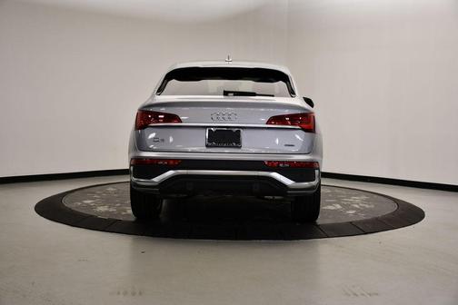 2025 Audi Q5 45 S line quattro Premium