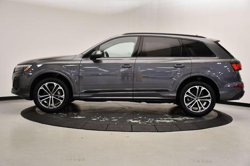 2025 Audi Q7 45 Premium Plus