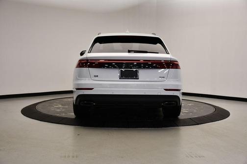 2025 Audi Q8 55 Premium