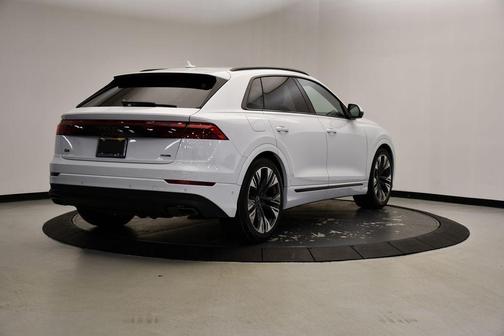 2025 Audi Q8 55 Premium