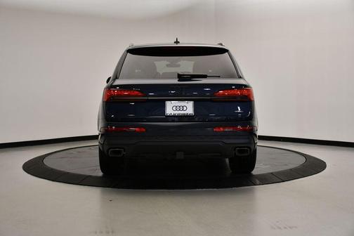 2025 Audi Q7 55 Premium