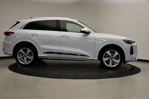 2025 Audi Q5 2.0T quattro Premium