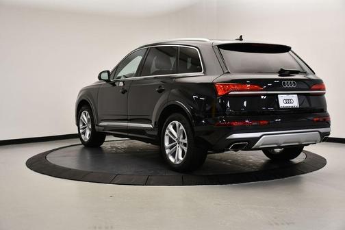 2025 Audi Q7 45 Premium